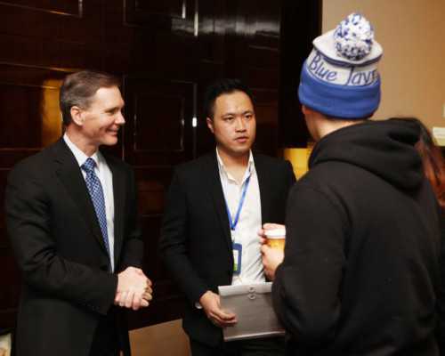 镇痛泵的读音_专家来电推销金银纪念币：沧州老人被骗13000元