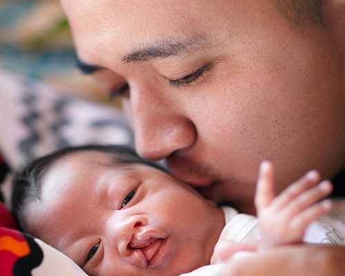 香港验血测胎儿性别几天出结果_怀孕多少周可以看男女,验血女孩竟然翻盘