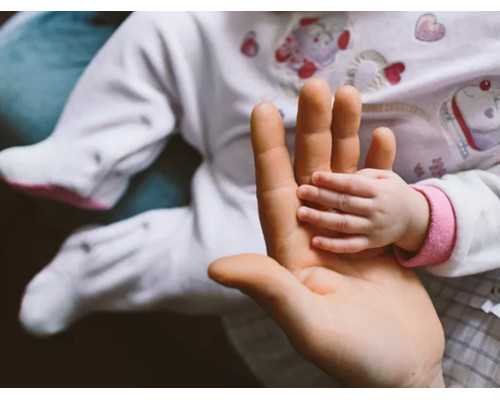 香港验血检测机构,高龄产妇备孕后怀上双胞胎要特别注意哪些呢？